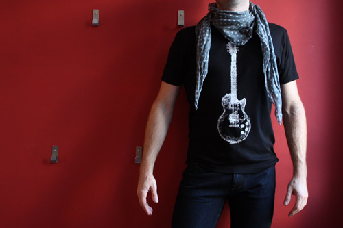 t-shirt-rock-foulard