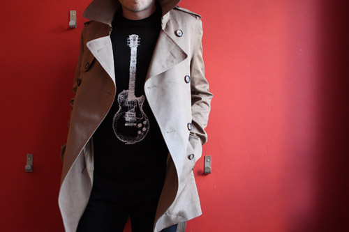 t-shirt-rock-trench
