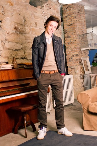 http://www.commeuncamion.com/wp-content/uploads/2011/04/rdv-boutique-homme-12-333x500.jpg