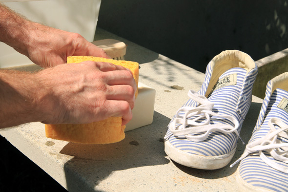 Comment nettoyer ses baskets blanches quand elles sont sales