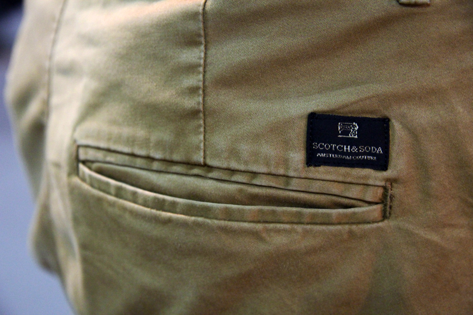 7-chinos-scotch-soda