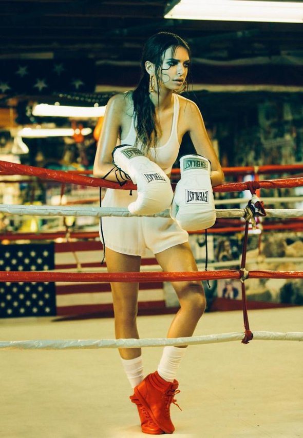 Emily Ratajkowski Boxer