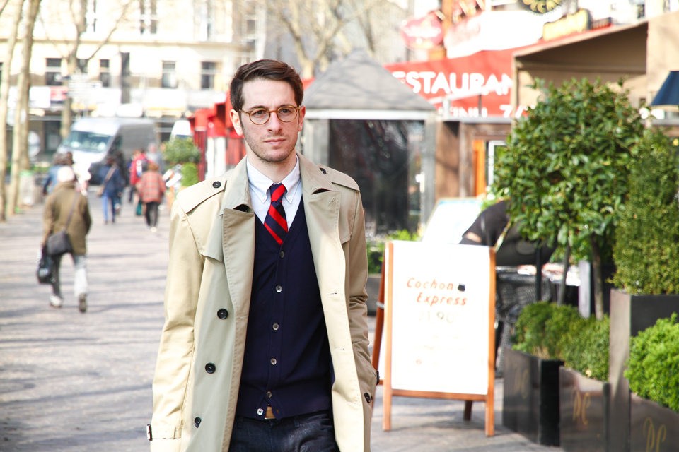 Tony dans la rue Paris