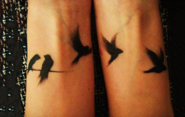 tatouage-poignet-oiseaux