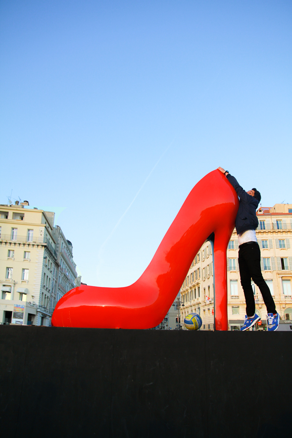 chaussure-vieux-port-art-marseille