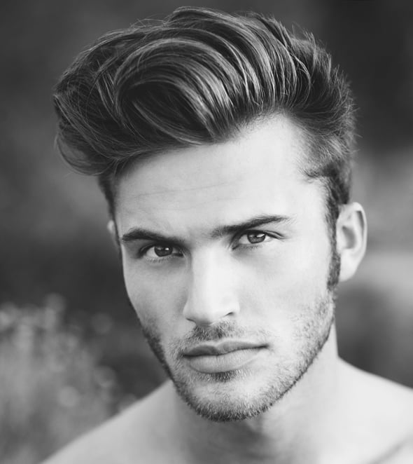 Quelle coupe homme cheveux bouclés ? Les meilleurs looks et conseils !