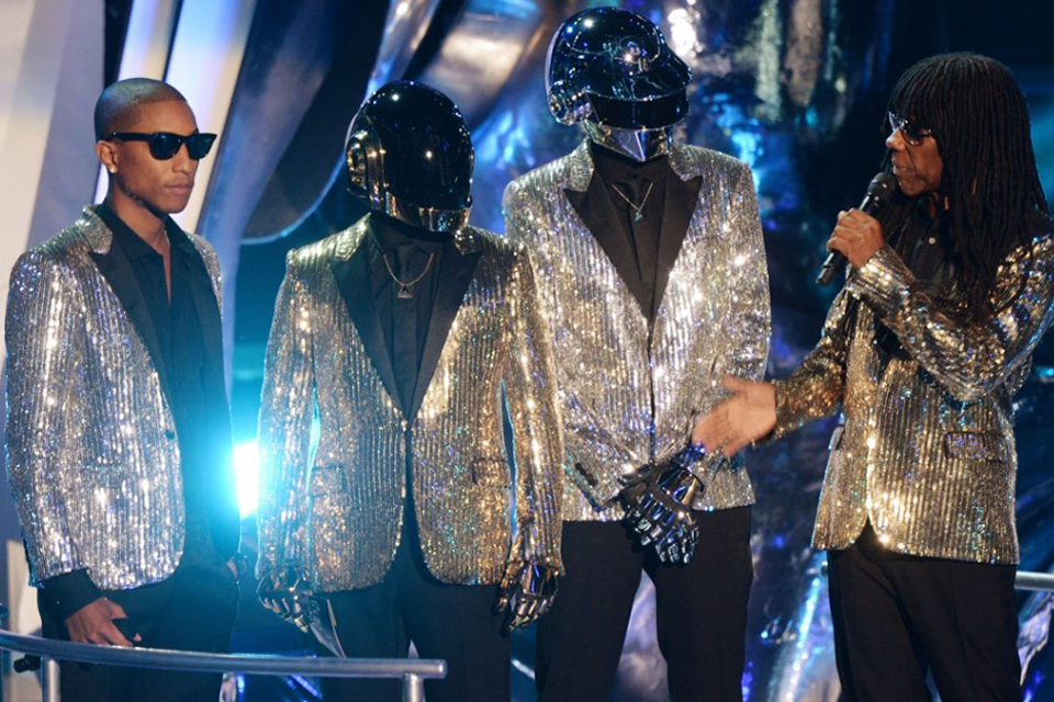 pharrell williams daft punk shiny suit