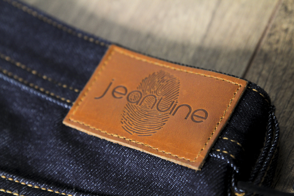 jeanuine patch cuir