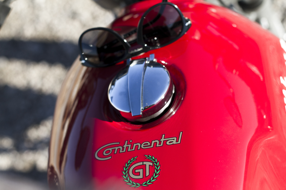 royal enfield continental gt bike