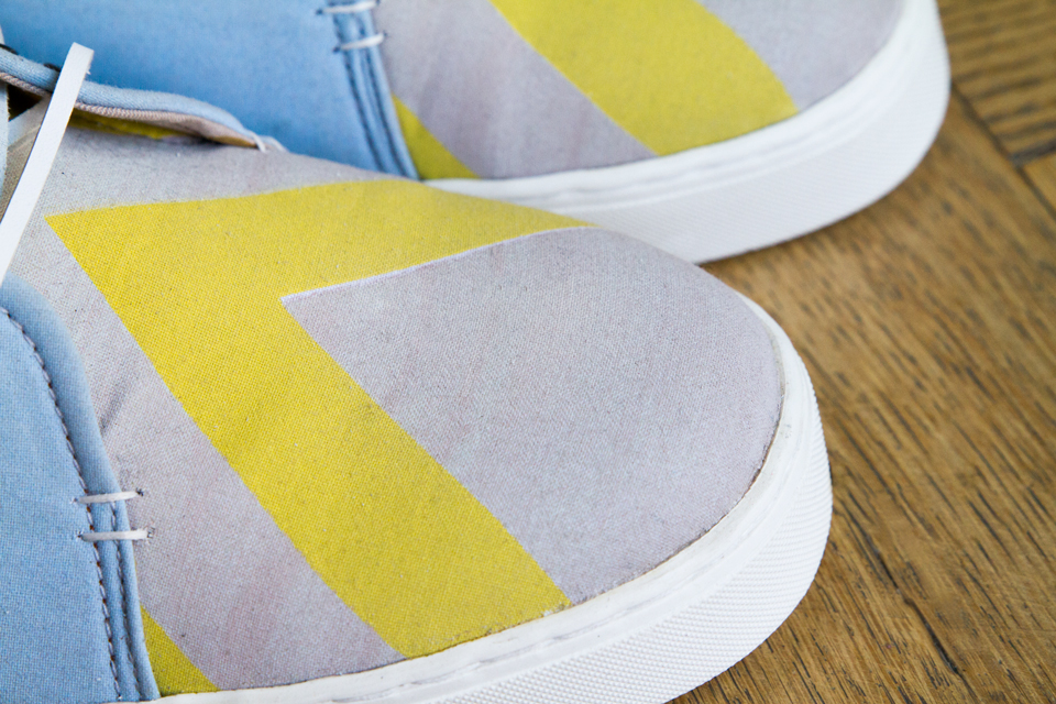 Someone Shoes Travel Printed Yellow Sneakers