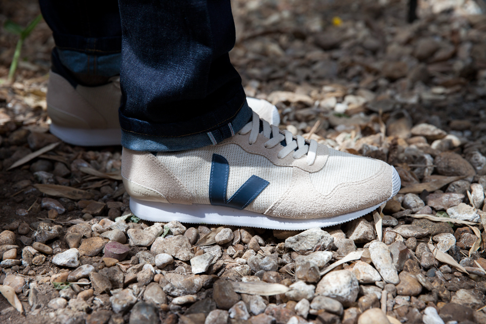 veja holiday low top