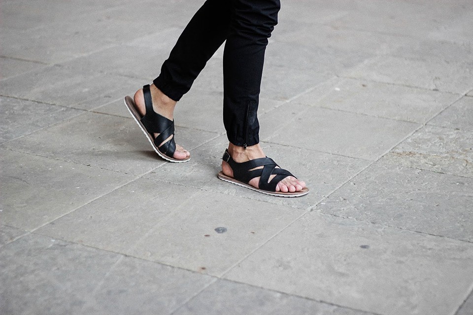 Sandals-men-look