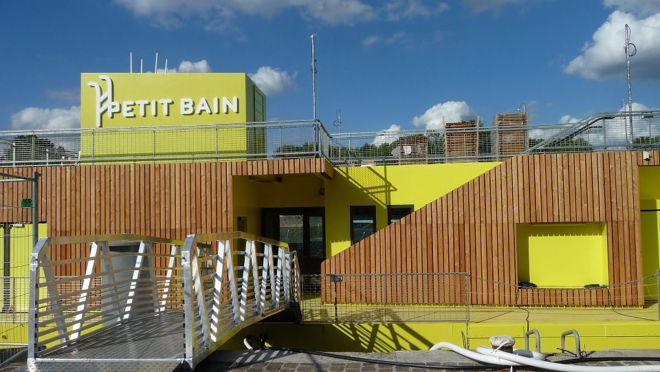 le petit bain peniche paris