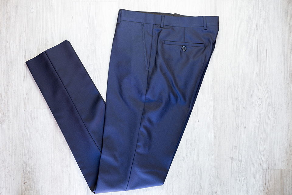 Drapeau Noir Pantalon Plie