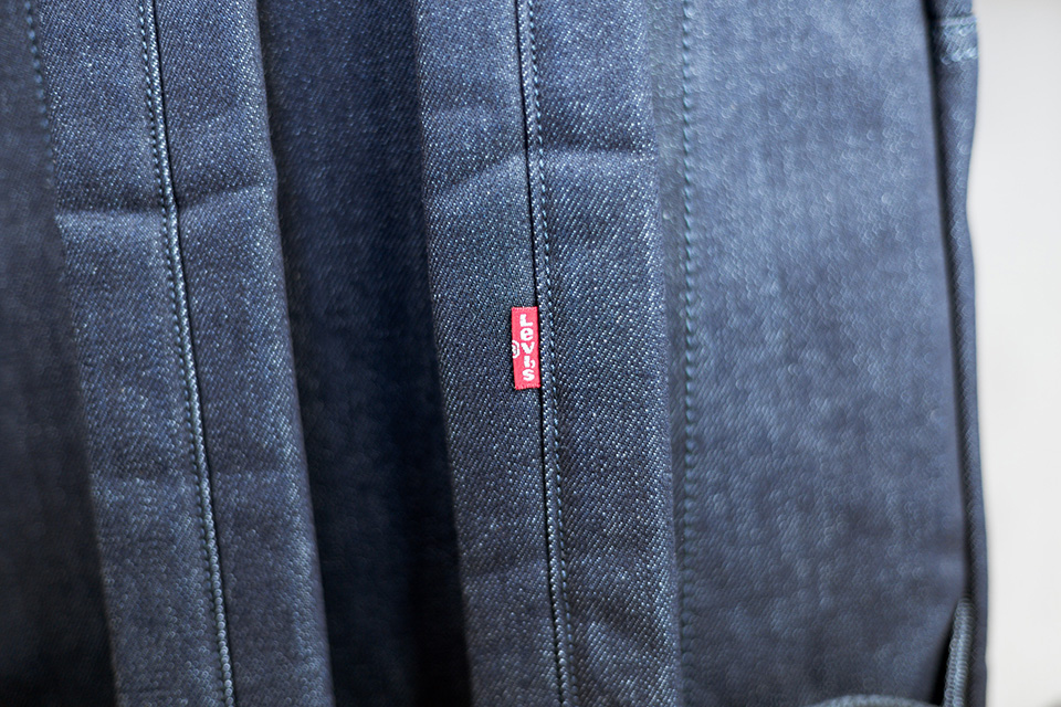 Sac Levis détail logo bretelle