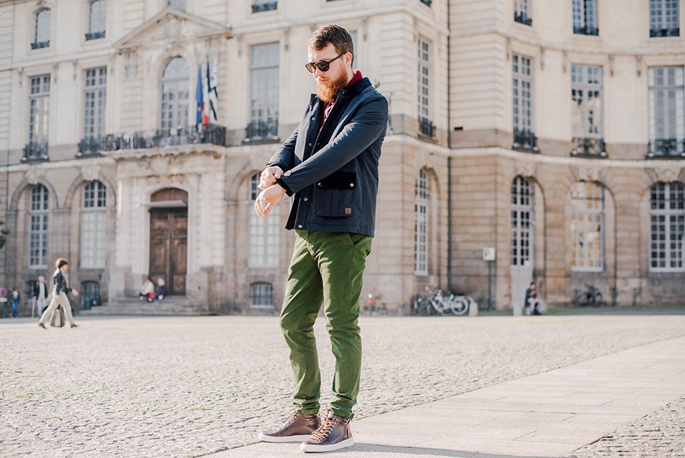 Cuisse de grenouille surfe toujours entre l gance et d contraction