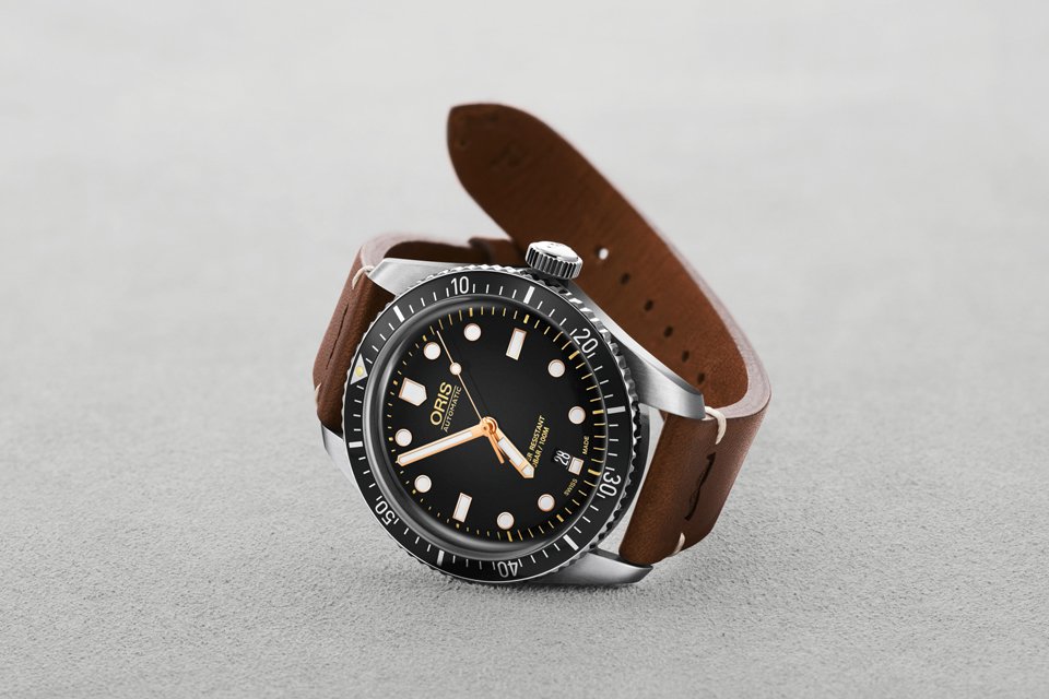 oris six dive movember edition