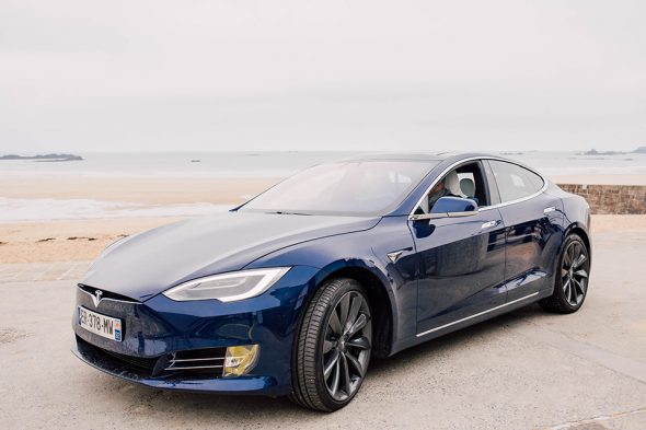 Tesla Model S avant