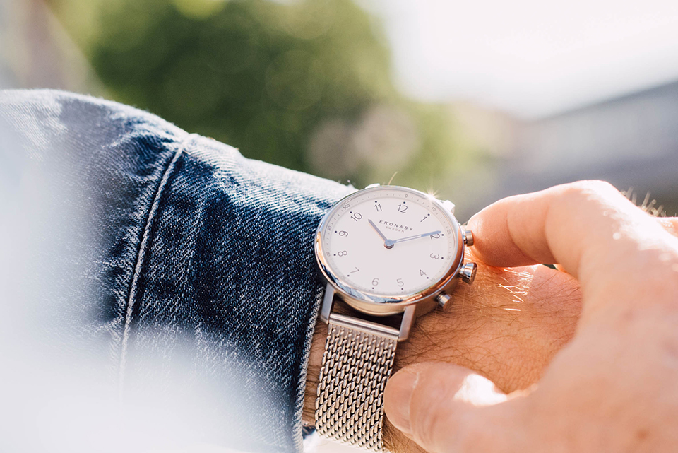 Look denim chic montre zoom