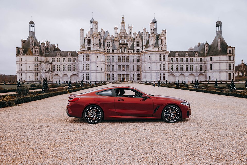 BMW Serie 8 orange metallic