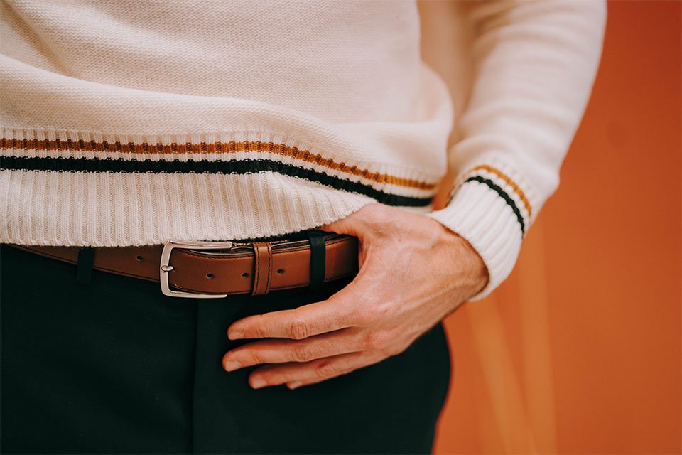 look homme ceinture cuir marron le pantalon