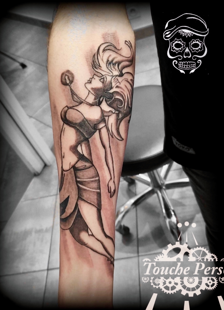 Touche perso Tattoo femme