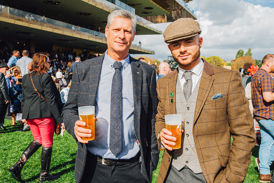 QPAT tribune hommes gilet carreaux