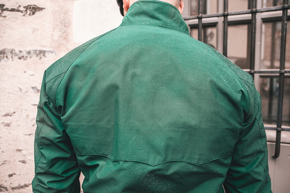 blouson baracuta G9 conception dos parapluie