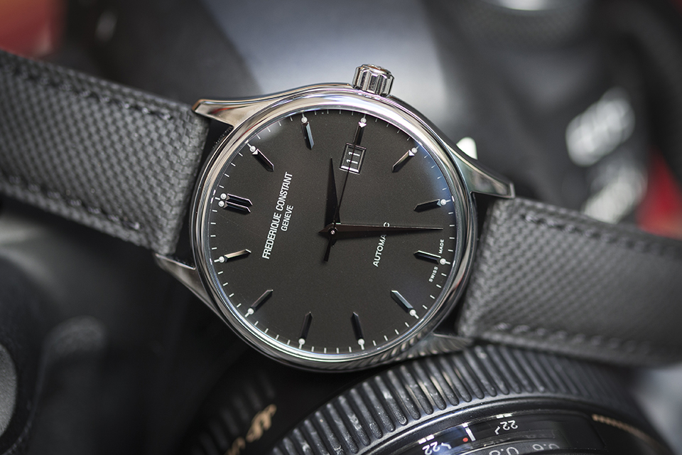 Frederique Constant Classics index auto black line index