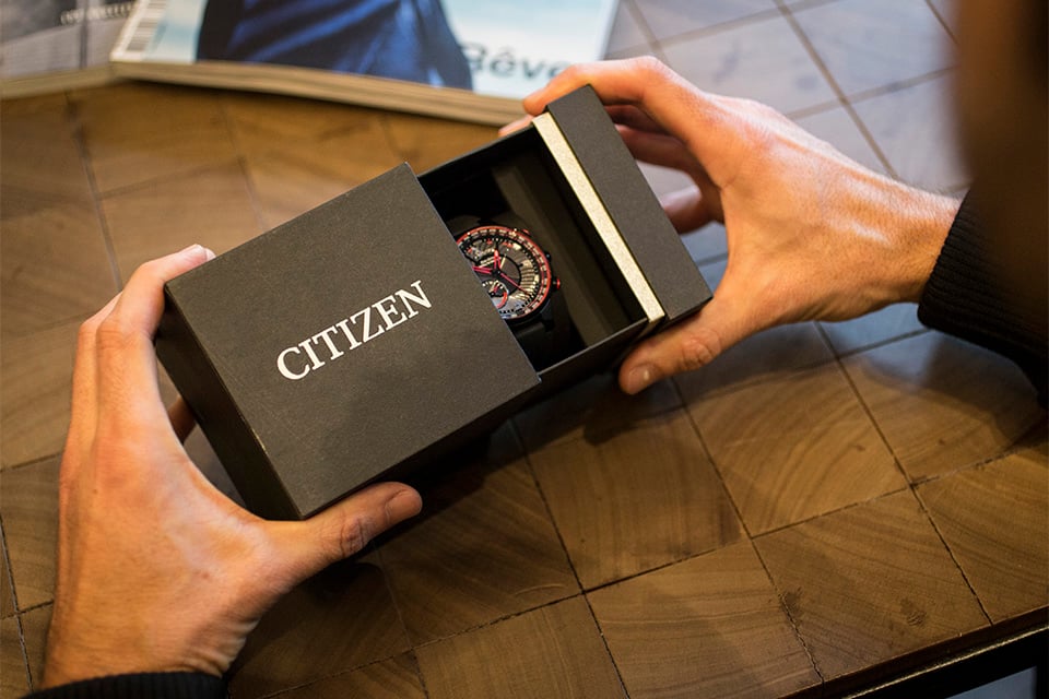 montre citizen eco-drive satellite wave test unboxing