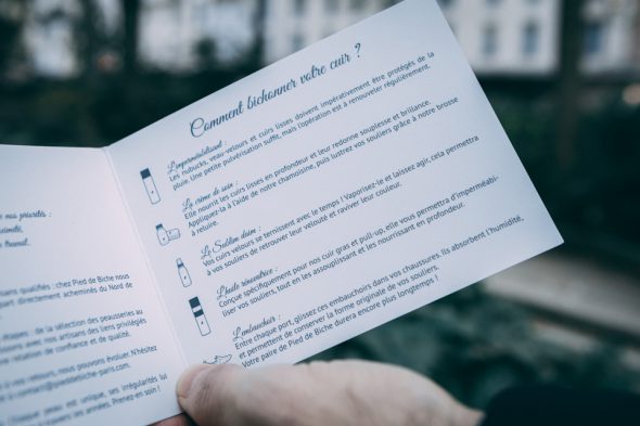 pied de biche combat boots