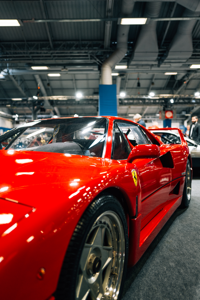 F40 Retromobile