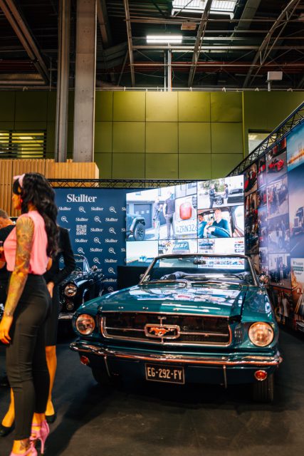 Mustang Pinup Retromobile