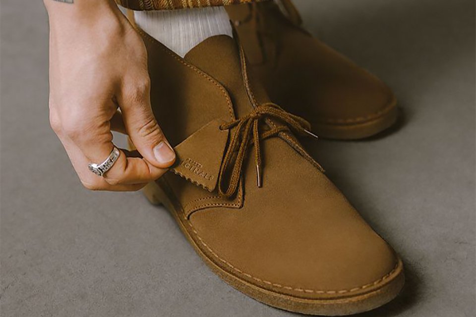 Clarks desert boots cola