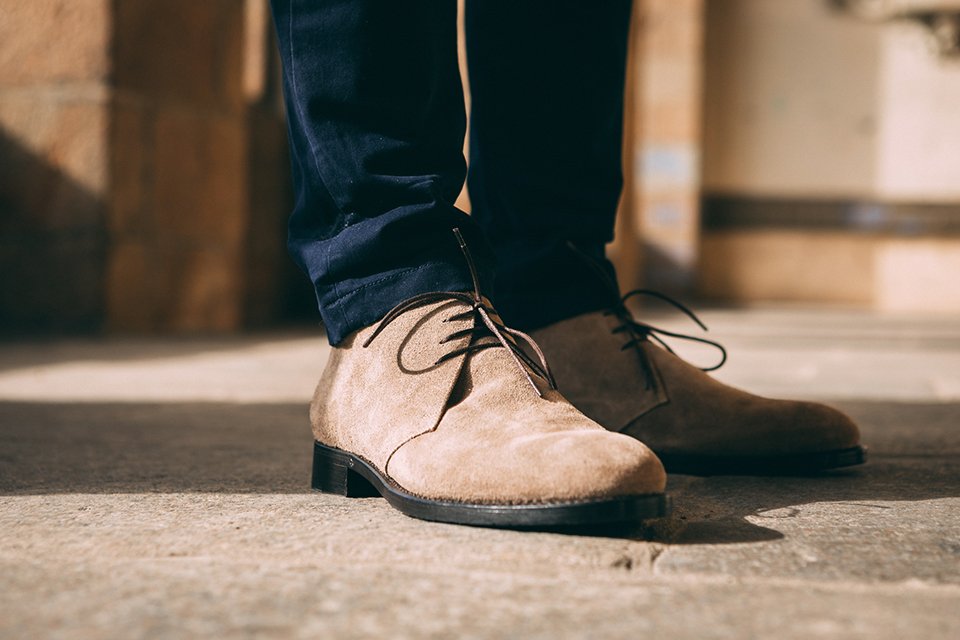 Bottes chukka en daim véritable à semelle gomme