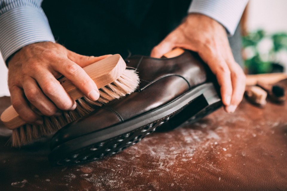 Comment Entretenir Chaussures Pluie Brosse