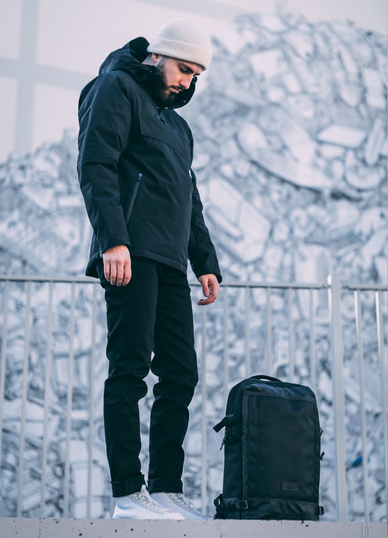 homme techwear parka noir aim experience