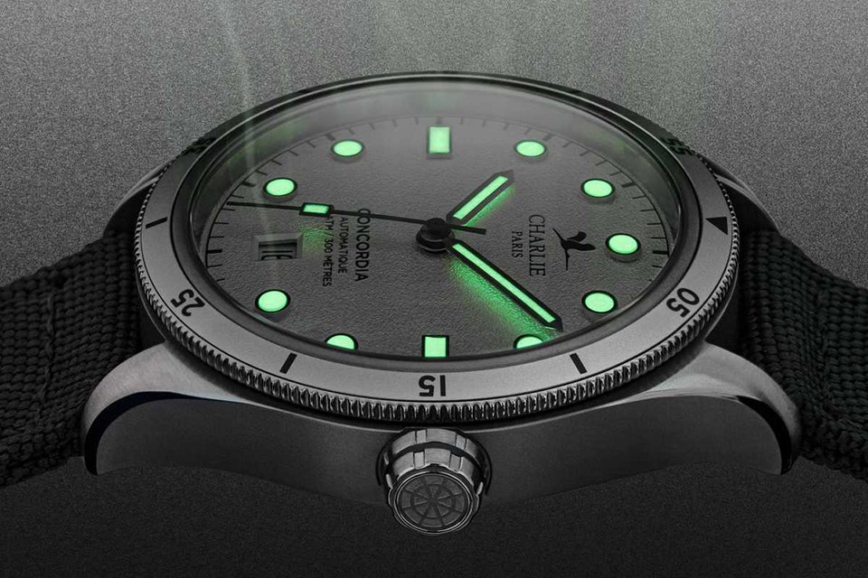 concordia montre plongee luminova