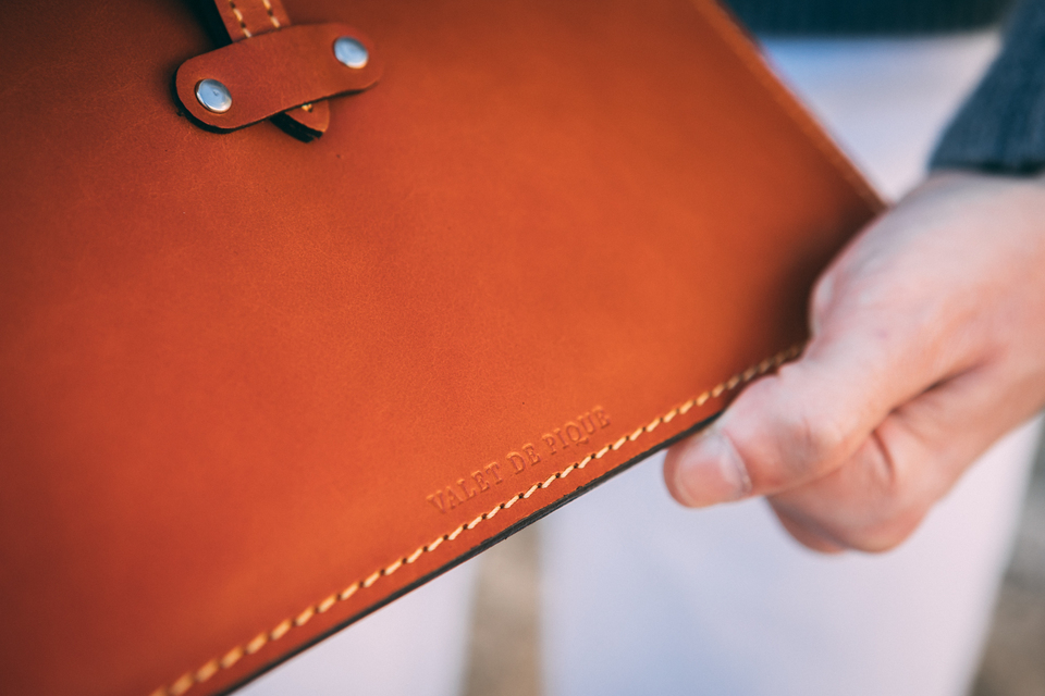 Valet De Pique Pochette Tablette