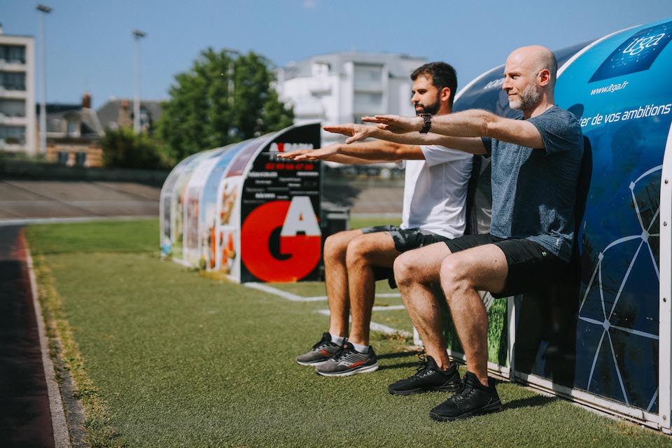 5 exercices renforcement chaise mouvement