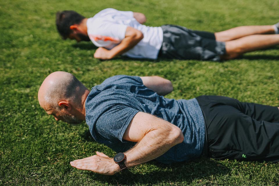 5 exercices renforcements - superman tirage mouvement zoom