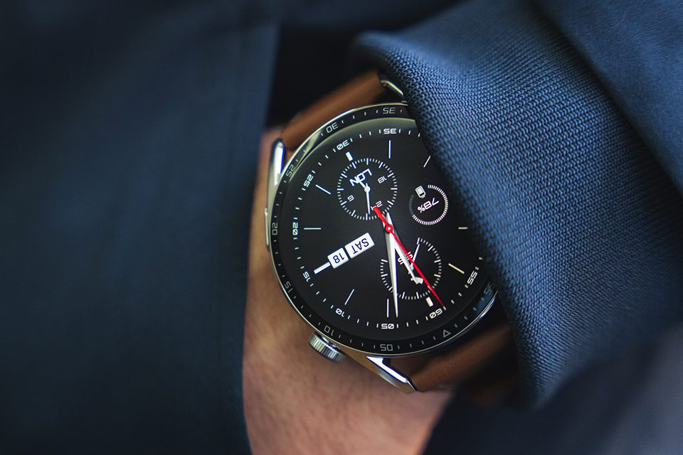 montre connectee huawei GT look base homme