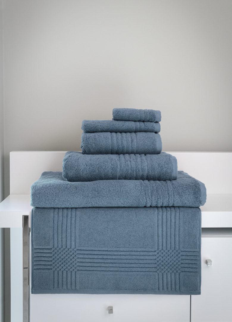 linge de bain bleu tempete