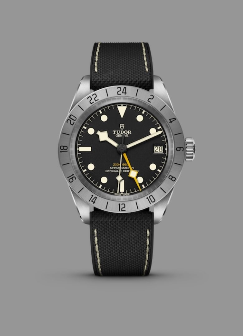 montre tudor black bay pro bracelet leather