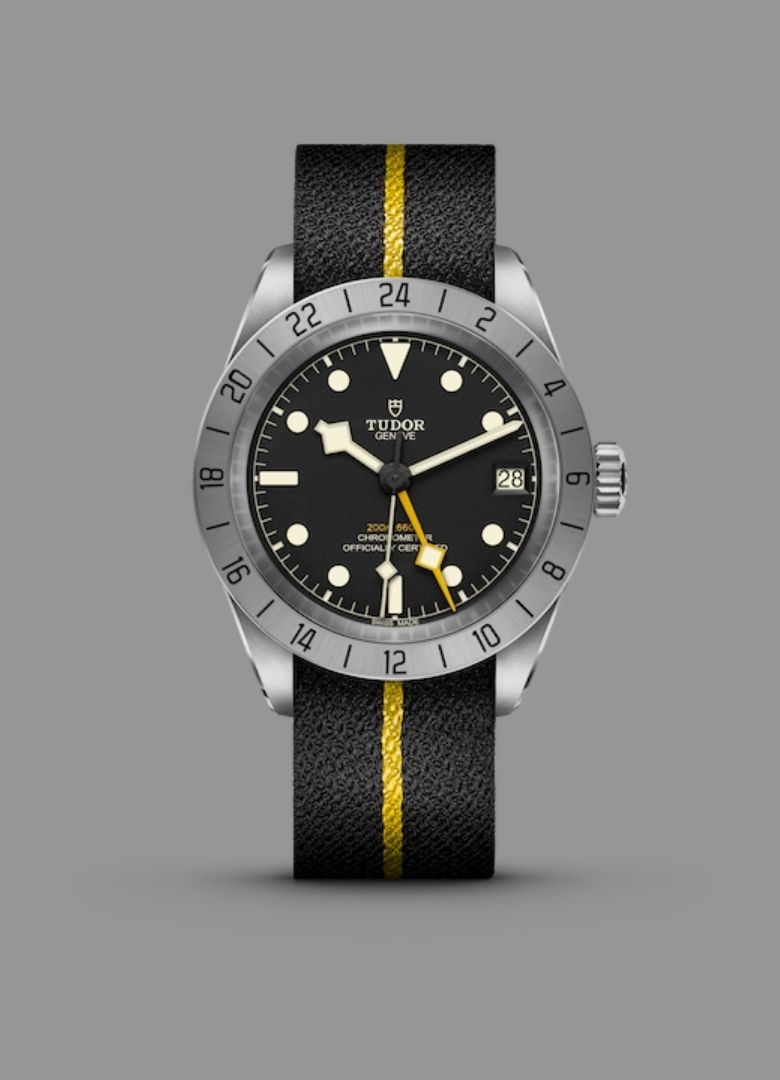 montre tudor black bay pro fabric