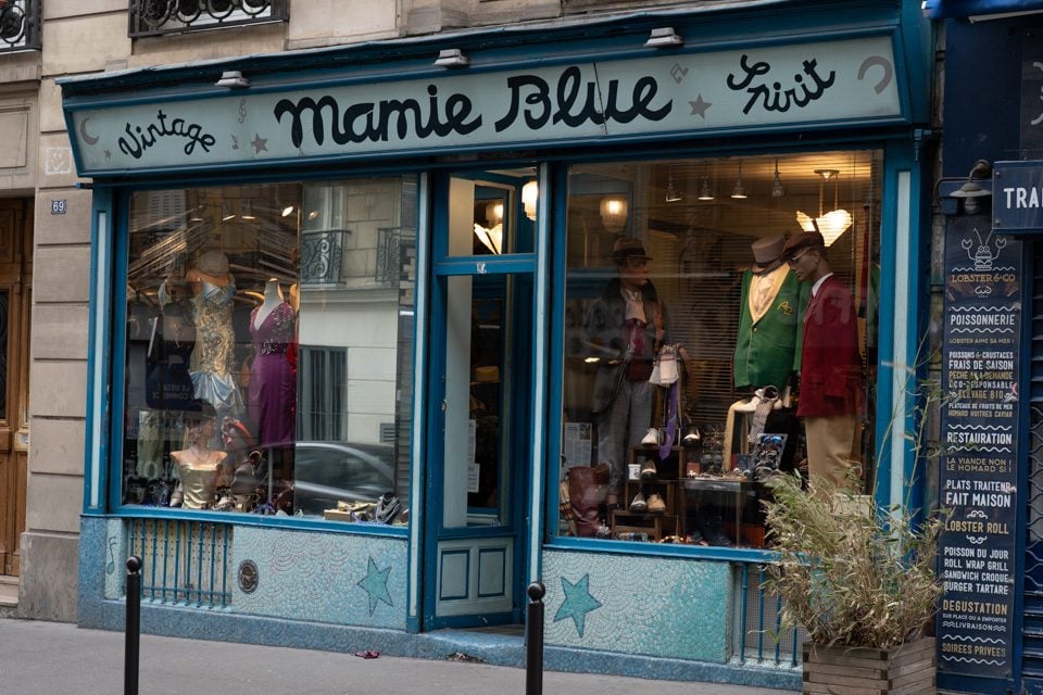 Mamie blue friperie paris