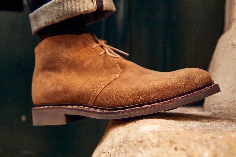 Bottine Chukka en velours taupe Hardrige