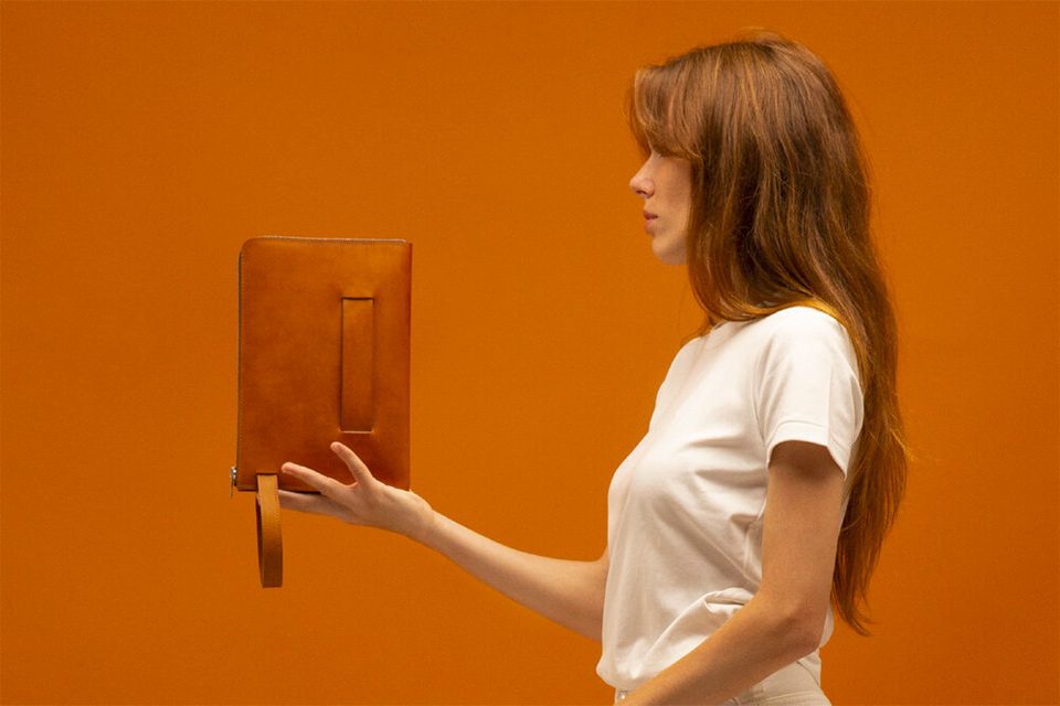 idées cadeaux pour une femme noël pochette cuir maroquinerie