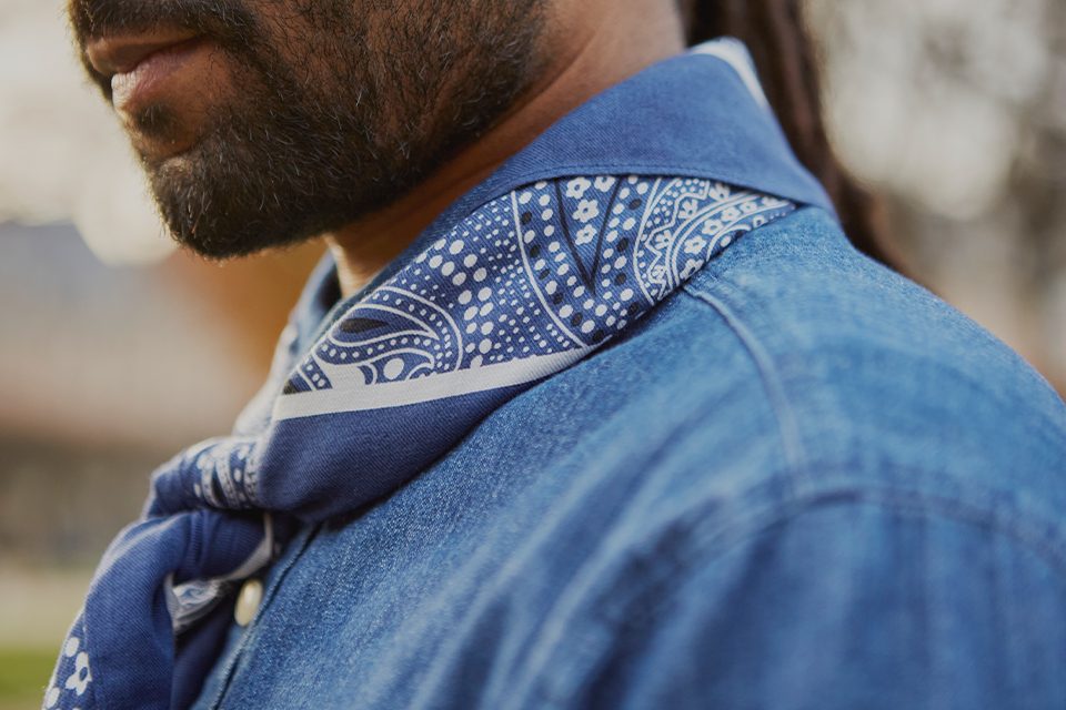 comment nouer un foulard bandana