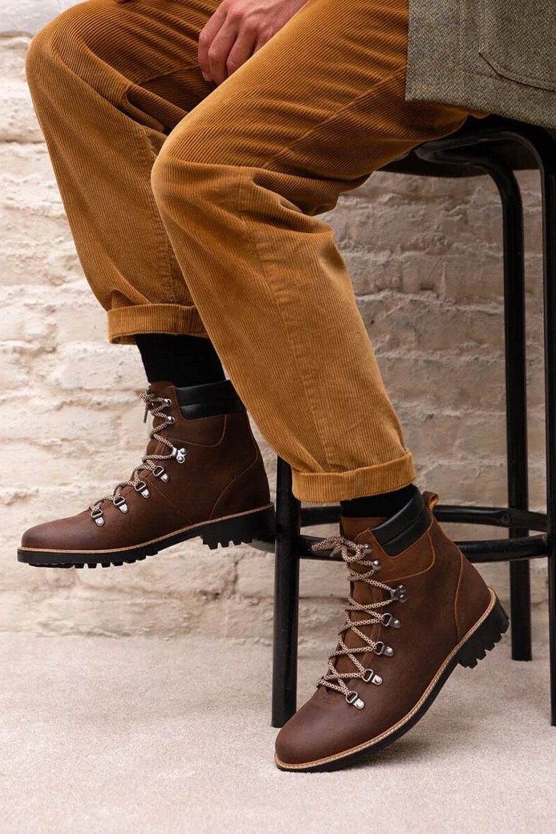 Pied De Biche Boots